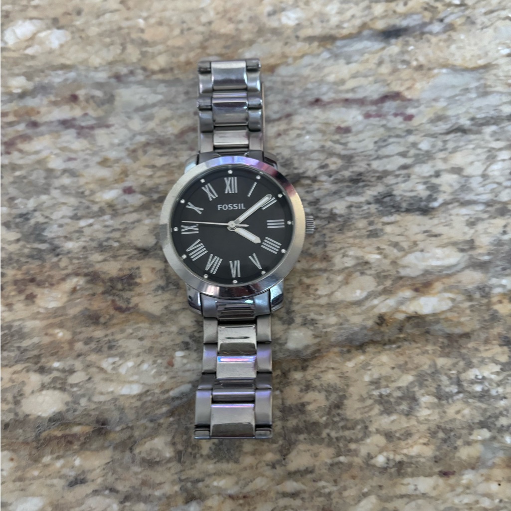 Fossil Classic Silver And Black Timepiece Fossil Classic Silver And Black Timepiece